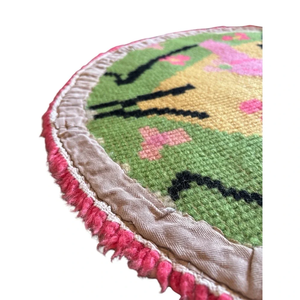 Handmade Tufted Frog Flower round rug vintage